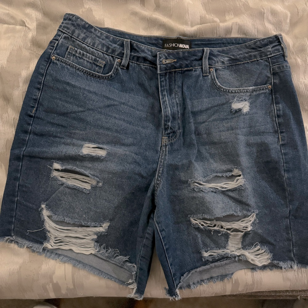 Fashion Nova dark denim distressed jean shorts